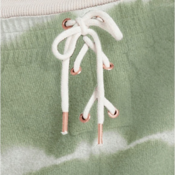 NEW VOLCOM - Lived In Lounge Shorts - Picture 4 of 7